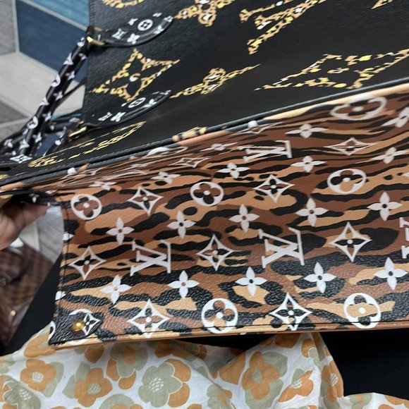 Auth Louis Vuitton ONTHEGO Jungle - Picture 8 of 11